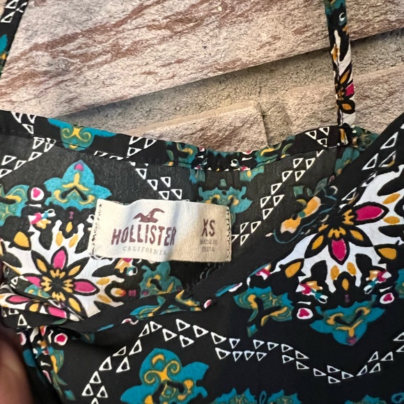 Hollister Flowy Patterned Tank Top - Picture 8 of 9